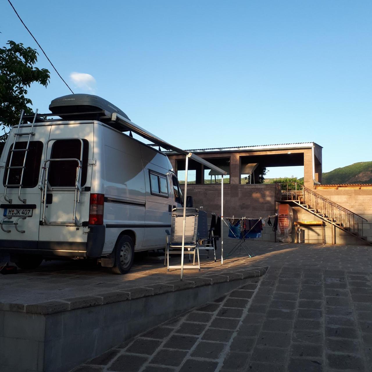 Camping 3 Gs Goght' Luaran gambar